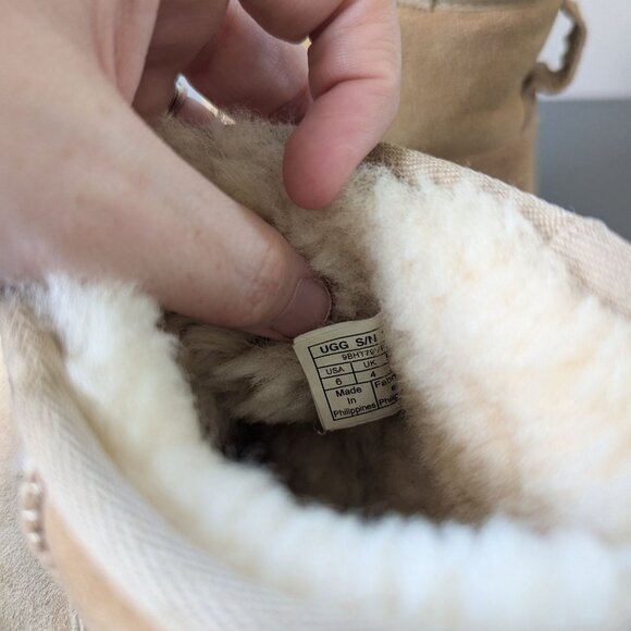 Ugg Tan Leather Sherpa Lined Short Booties Women's 6 - Picture 5 of 12